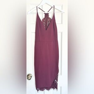 Only worn one time to a wedding! Perfect for a spring or summer wedding.